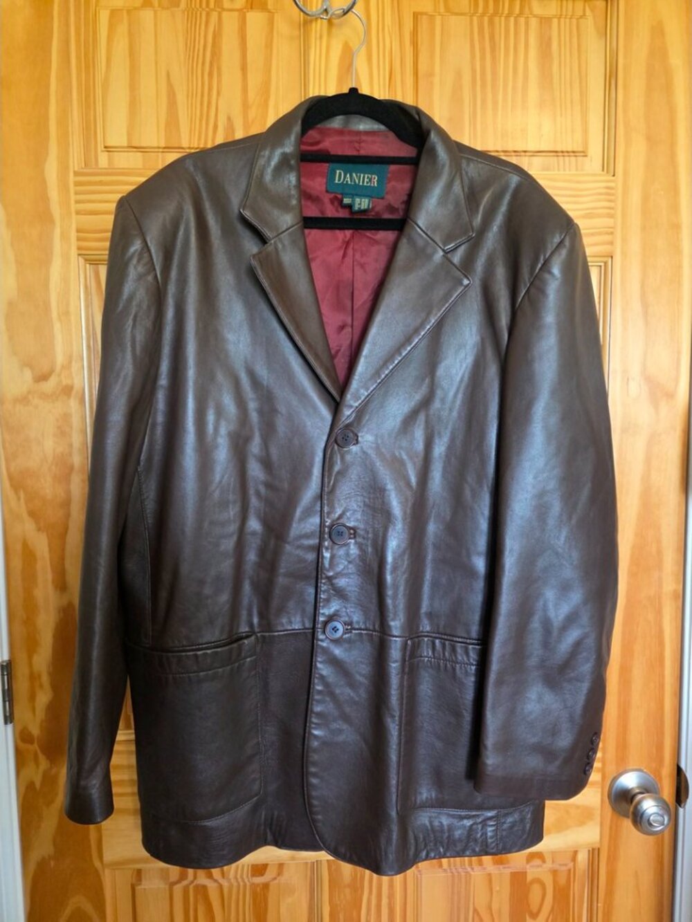 Danier Men's Size XL Dark Brown Genuine Leather Jacket